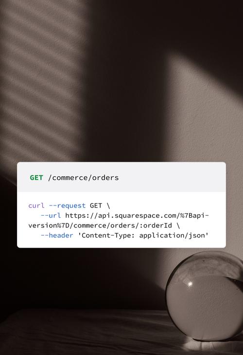 Detail of a programming terminal with lines of code